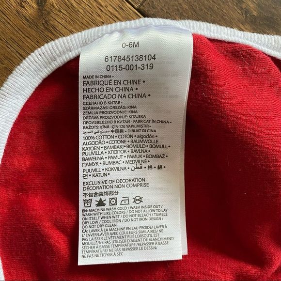 Levi’s Bib - Picture 6 of 8